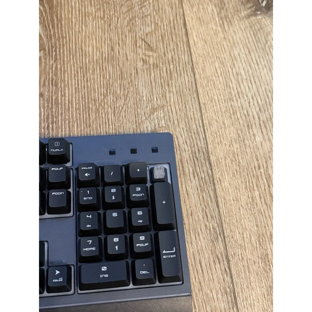 MSI Vigor Gk30 RGB Gaming Keyboard 6-Zone RGB Lighting Water Repellent